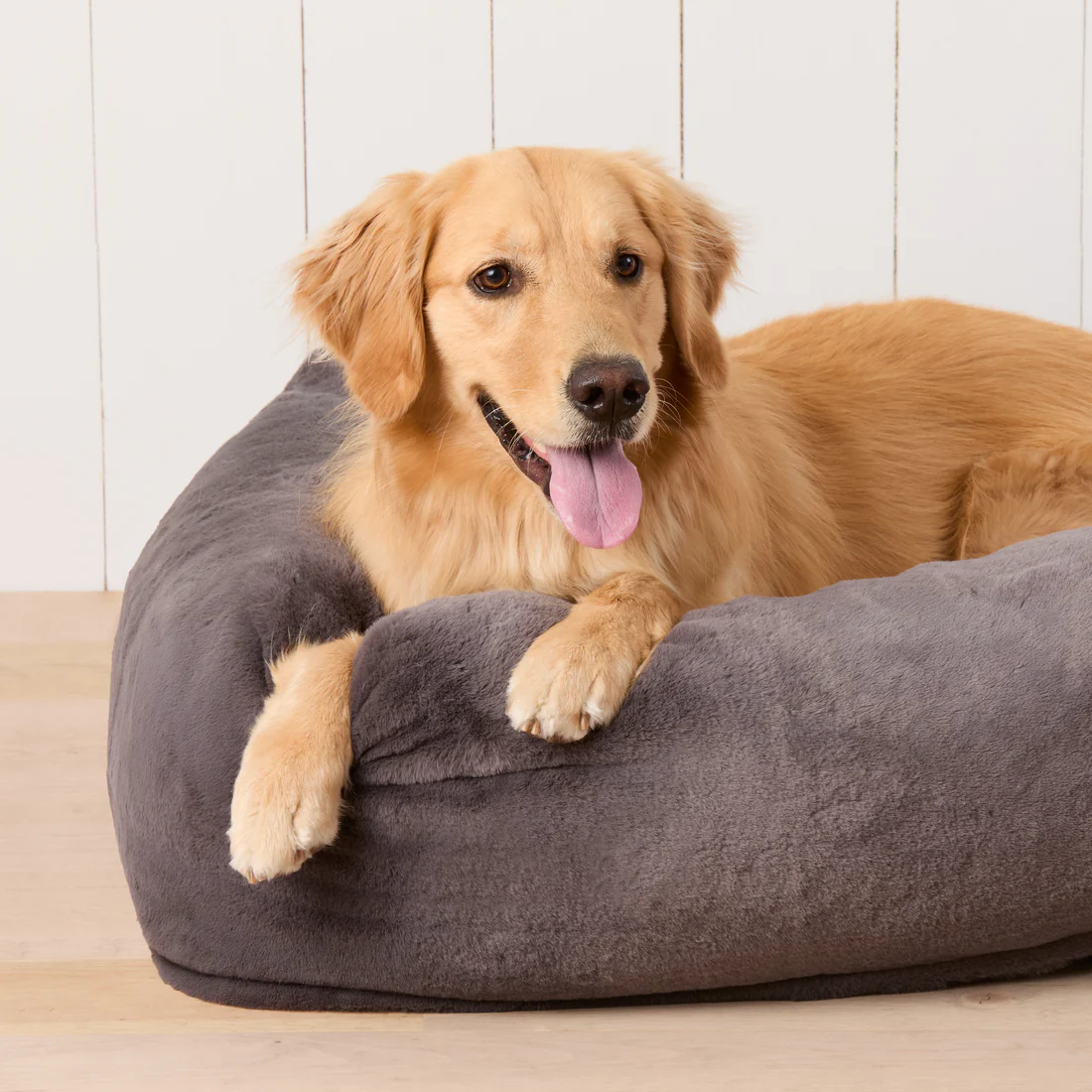 Crop_SmokeyGray_FauxFur_BB_Detail_25-08-27_4003